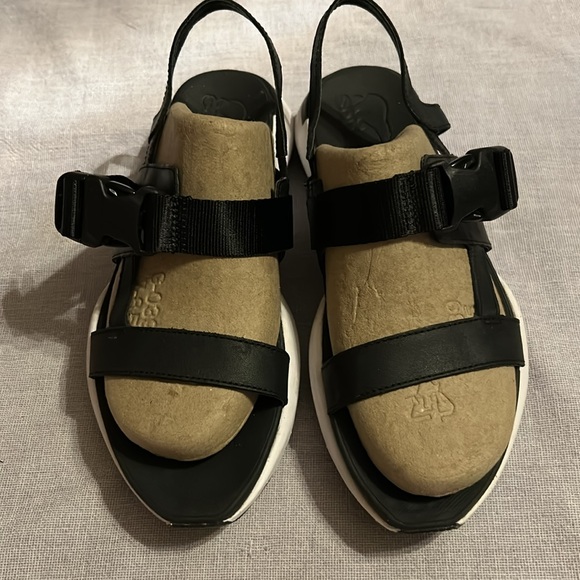 Sorel sandals - Picture 2 of 8